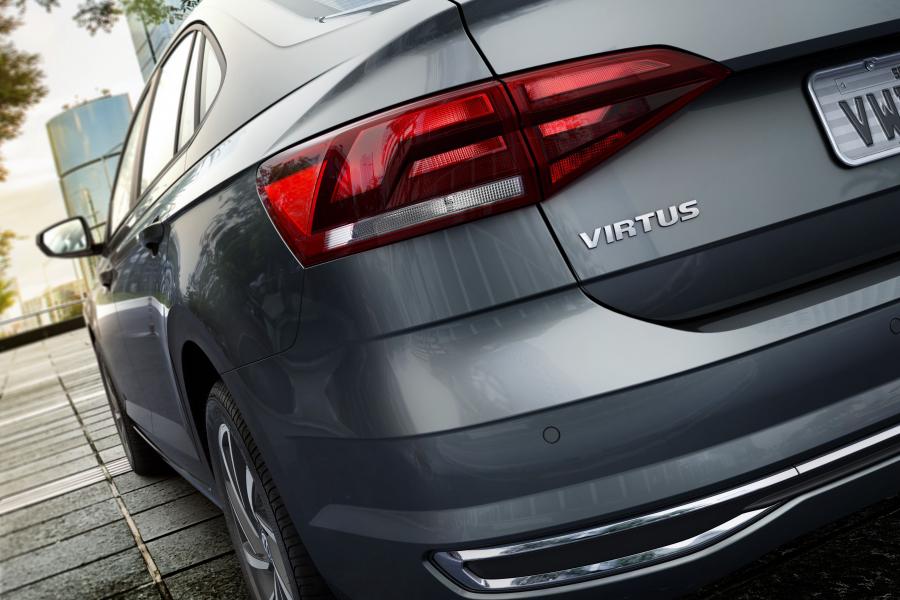 Детали экстерьера Volkswagen Virtus TSI Highline 2018 года  (фото 5 из 14)